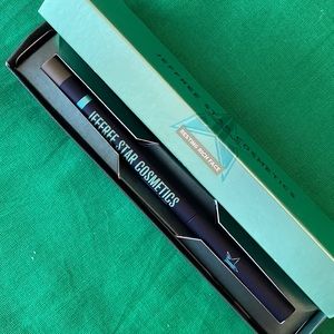 NIB Jeffrey Star Resting Rich Face Automatic Eyeliner, 0.2g